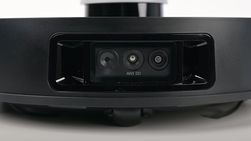 the front-facing on the deebot x1 omni