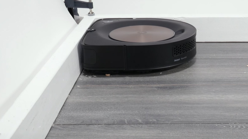 the roomba s9 ensures all the corners and edges are as clean as the rest of the floor