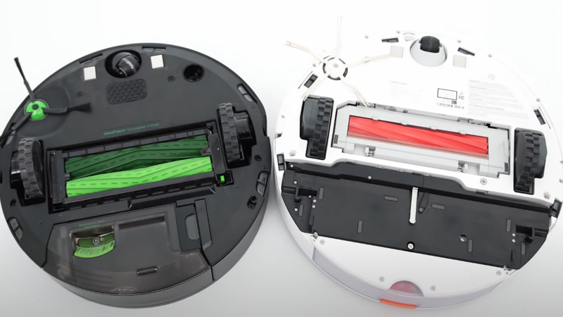 the underside of the roomba j7 plus and roborock s7