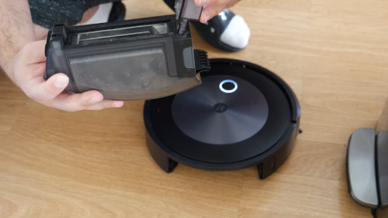 Roomba j7's dustbin and Roomba i3's dustbin are on the small side